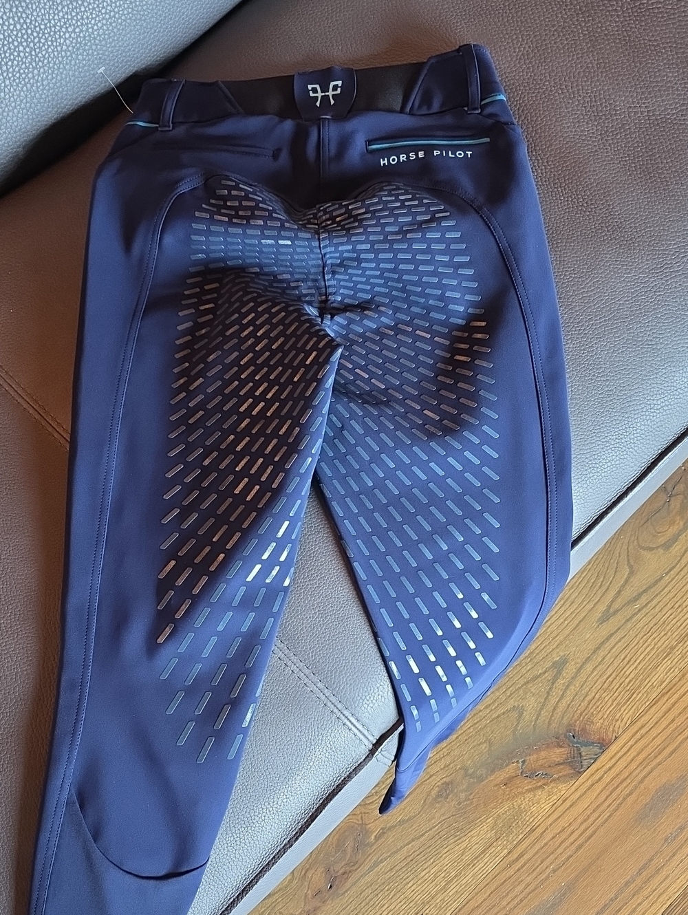 NWT Horse PILOT X Dress Full Seat Grip Breeches Size Small - Picture 5 of 6